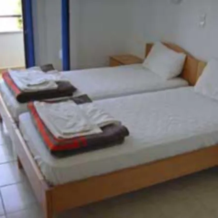 Stavris Hotel 2*